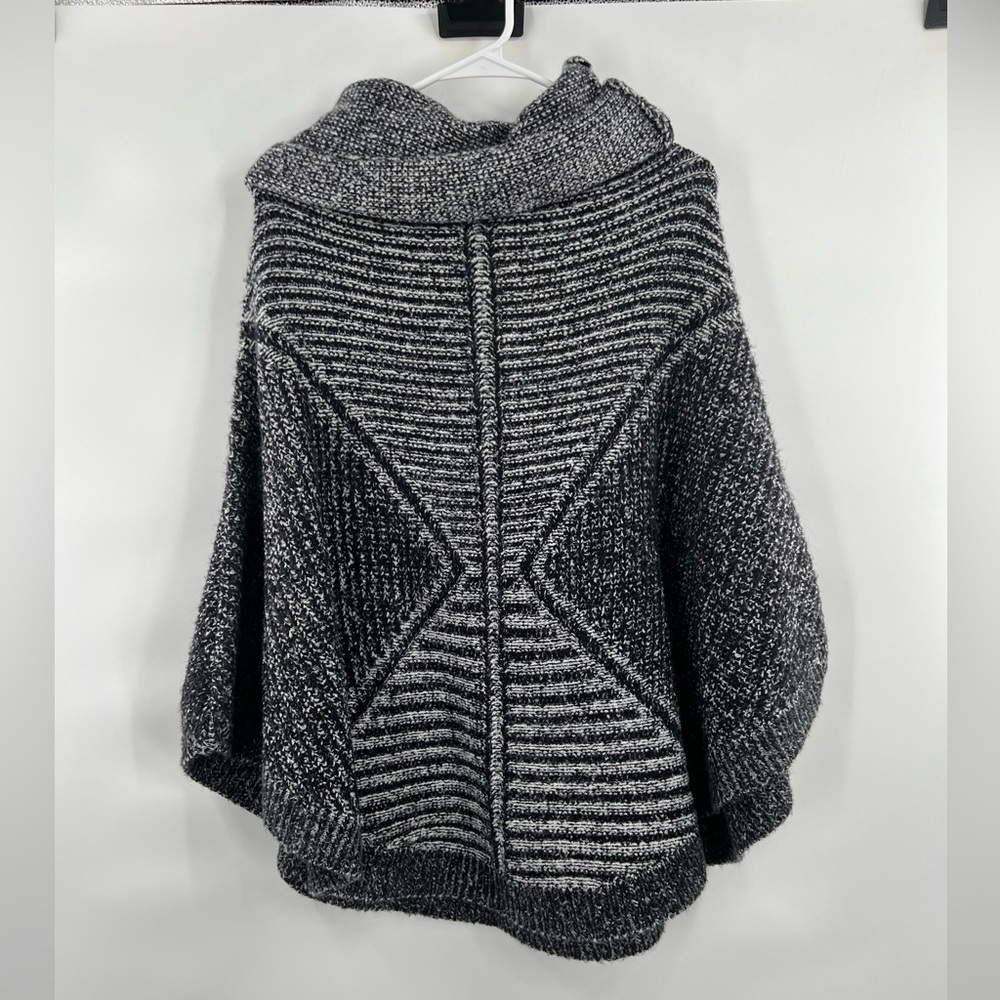 DKNYC Black Gray Marled Cowl Neck Cape Poncho Sweater M/L - Picture 3 of 9